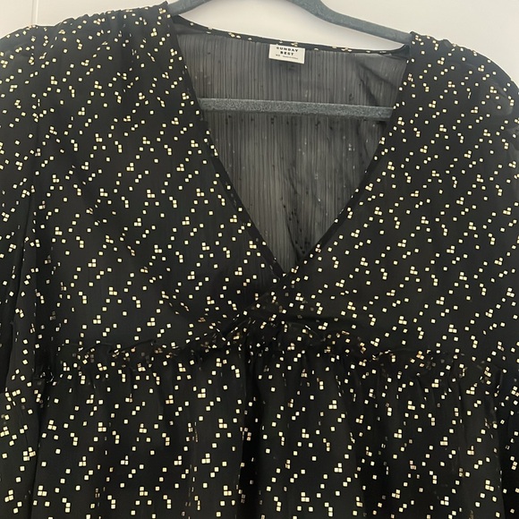 Sunday Best Blouse - Picture 2 of 4